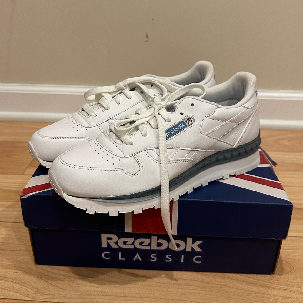 Reebok Classic Leather White Retro Sneakers Women Size 7.5 New With Box